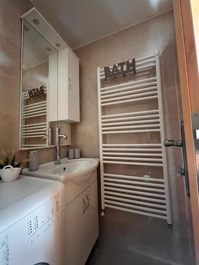 Luxury Apartman Alex With Sauna In The Village Otočac Buitenkant foto