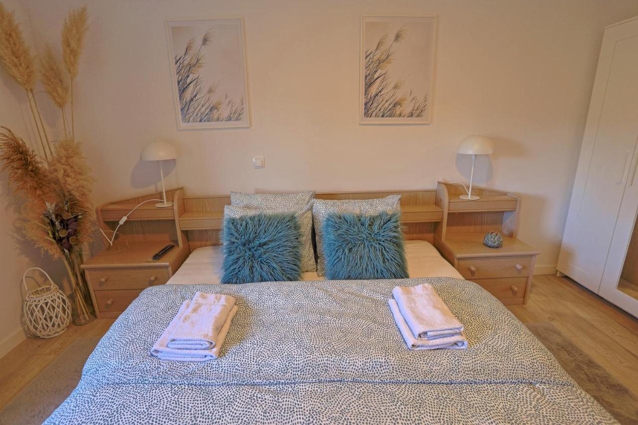 Luxury Apartman Alex With Sauna In The Village Otočac Buitenkant foto